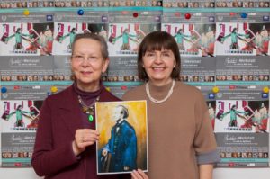 Jasenka Roth (rechts) und Monika Beer bei der Pressekonferenz zur "Parsifal"-Werkstatt im Frühjahr 2017 Foto: Erich Weiß